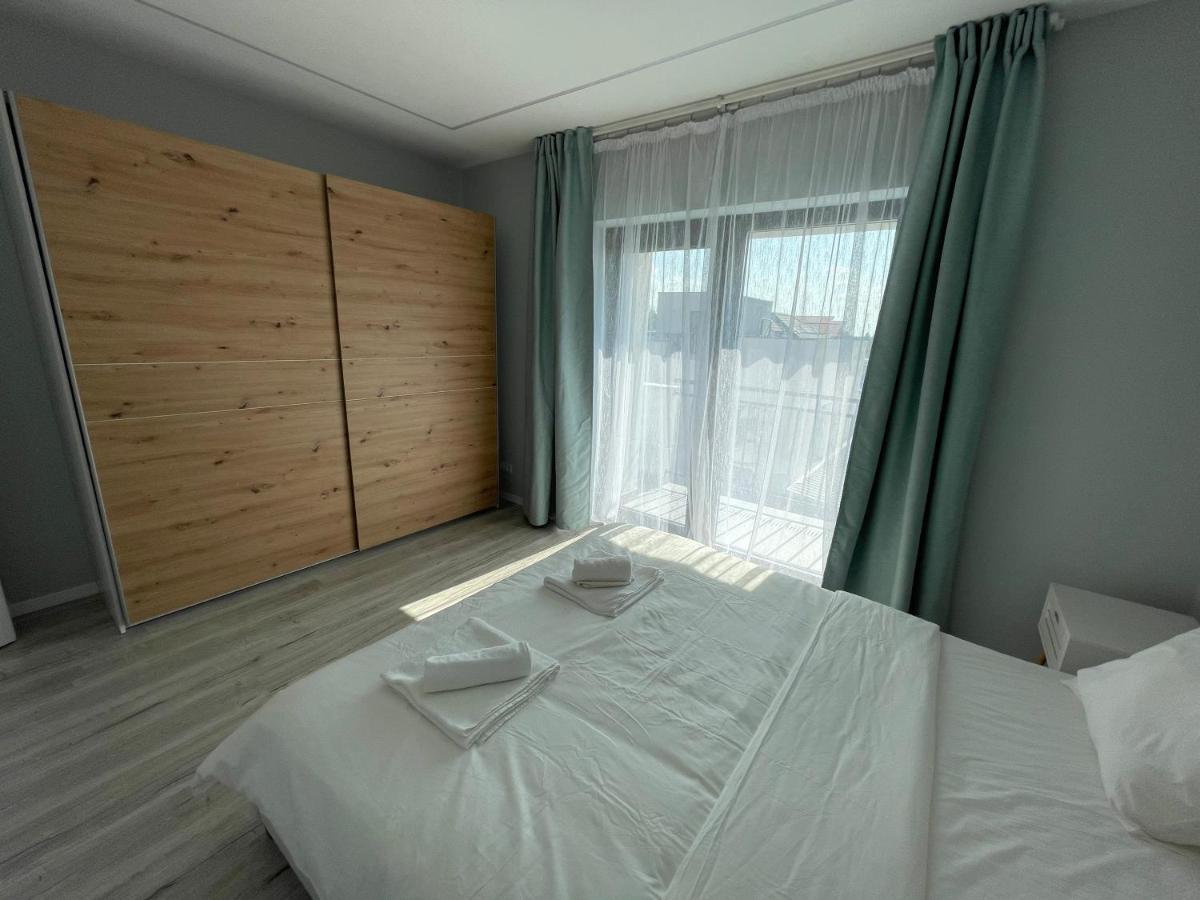 Noah Apartment Self Check-In Otopeni Exterior photo